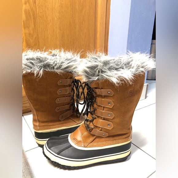 Outbound Ladies Winter Boots Fleece Lined Rubber Sole Womens Size 9 - Picture 3 of 7